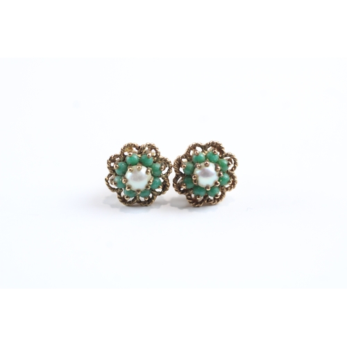 31 - 9ct gold turquoise and seed pearl cluster stud earrings (2.6g)