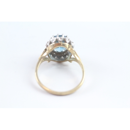 33 - 9ct gold vintage blue gemstone & diamond cluster ring (3.8g) Size P 1/2