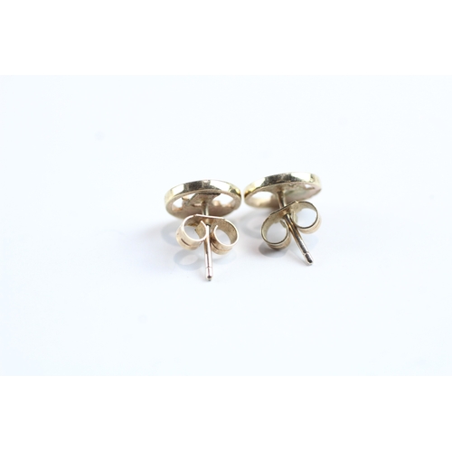 36 - 9ct gold ship design stud earrings (1.2g)