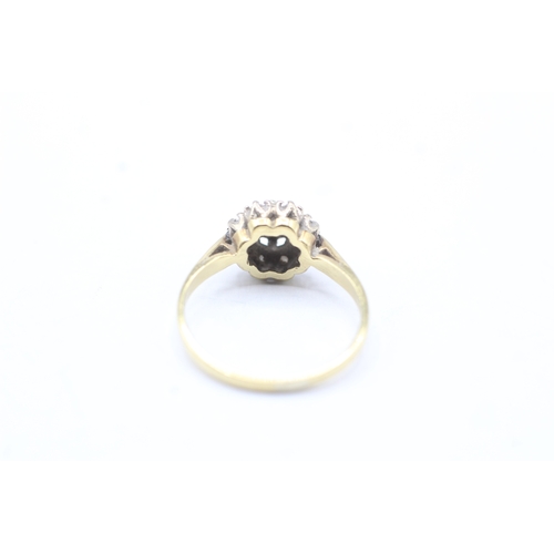 75 - 18ct gold vintage diamond cluster ring (2.4g) Size J 1/2