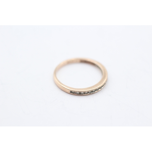 88 - 9ct gold diamond half eternity ring (1g) Size J