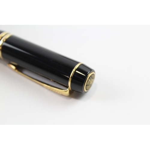 498 - Parker Duofold Black Lacquer Cased Fountain Pen w/ 18ct Gold Nib WRITING