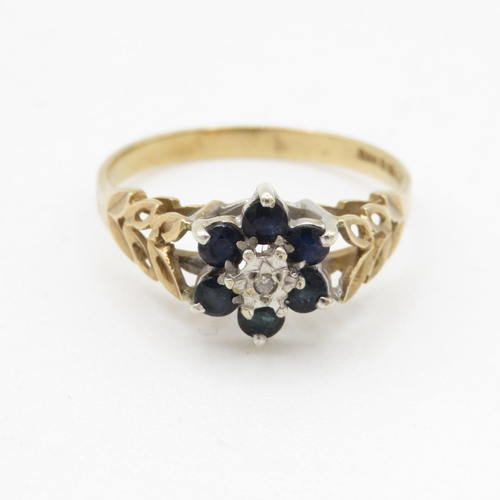 227 - 9ct gold vintage sapphire & diamond cluster ring (1.8g) Size N