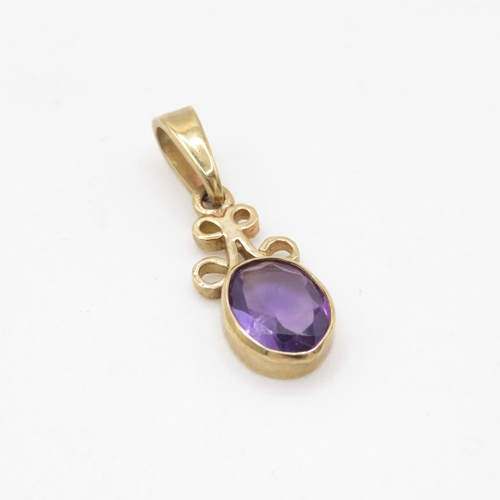 41 - 9ct gold amethyst drop pendant (1.6g)