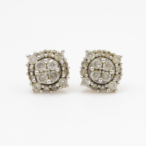 81 - 9ct gold cluster stud earrings (1.5g)