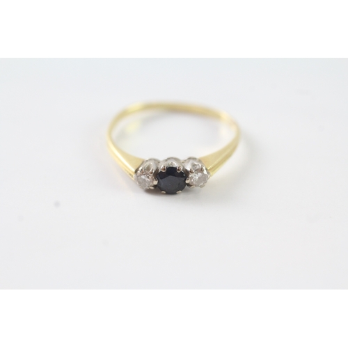 168 - 18ct gold vintage sapphire & diamond trilogy ring (1.9g) Size N