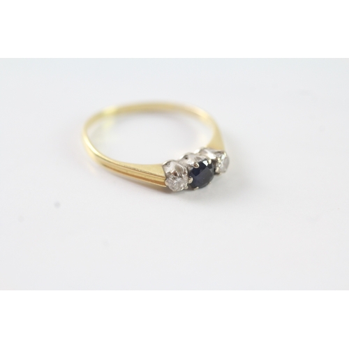 168 - 18ct gold vintage sapphire & diamond trilogy ring (1.9g) Size N