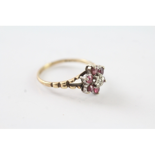 175 - 9ct gold vintage ruby & diamond cluster ring (2.1g) Size M