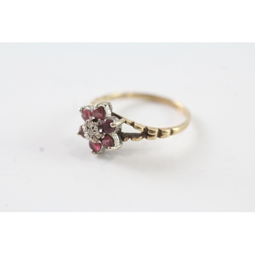 175 - 9ct gold vintage ruby & diamond cluster ring (2.1g) Size M