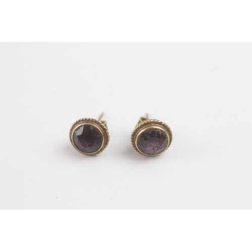 190 - 9ct gold vintage amethyst stud earrings (2.3g)