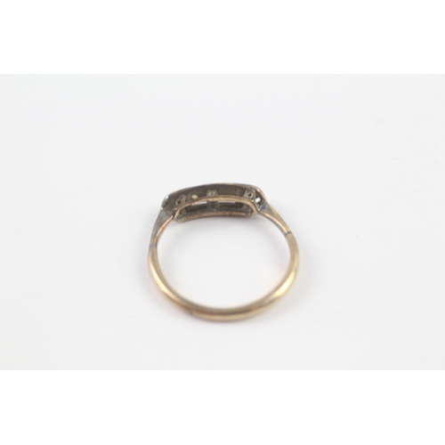 192 - 9ct gold diamond row ring (2g) Size N