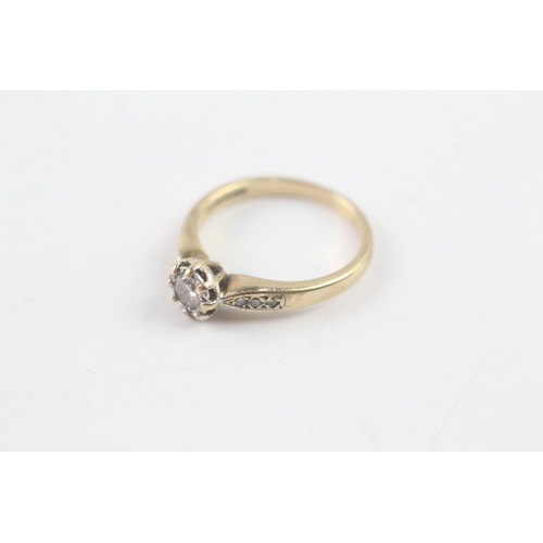 235 - 9ct gold diamond single stone ring (2.5g) Size M