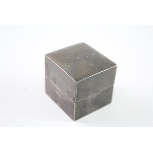 309 - Hallmarked 2003 Sheffield Sterling Silver Plain Cube Ring / Engagement Box (31g)