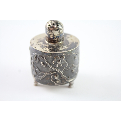 341 - Antique / Vintage Stamped .950 Silver Chinese Ornate Pepperette (23g)