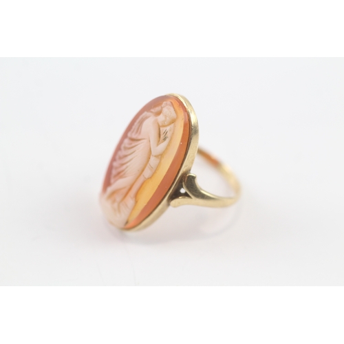 36 - 14 ct gold agate cameo cocktail ring (4.1g) Size O