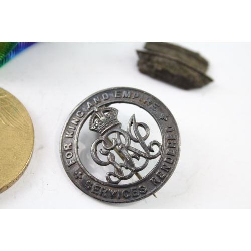 393 - WW1 Medal Pair, SWB & Shrapnel 87665 Pte T.W Shepherd L.Pool Regt Badge B183379