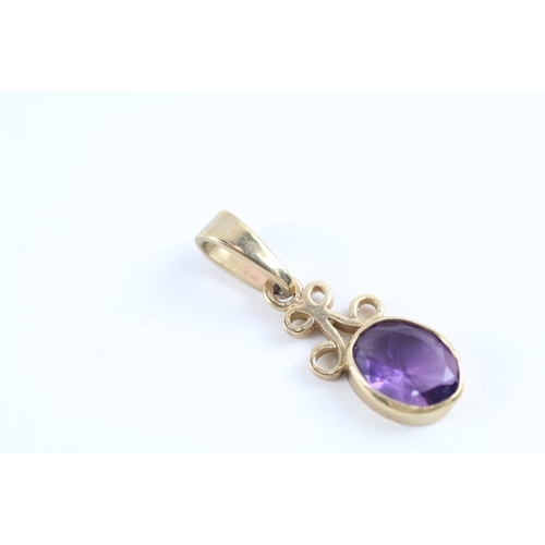 41 - 9ct gold amethyst drop pendant (1.6g)