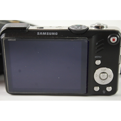 457 - Samsung WB650 Digital Compact Camera Working w/ 15x Optical Zoom Lens