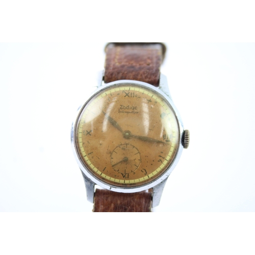 480 - Vintage Zodiac Silver Tone Patina Dial Dress Watch Hand Wind WATCH RUNS