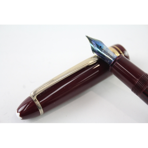 491 - Vintage Montblanc Meisterstuck Burgundy Fountain Pen w/ 14ct White Gold Nib