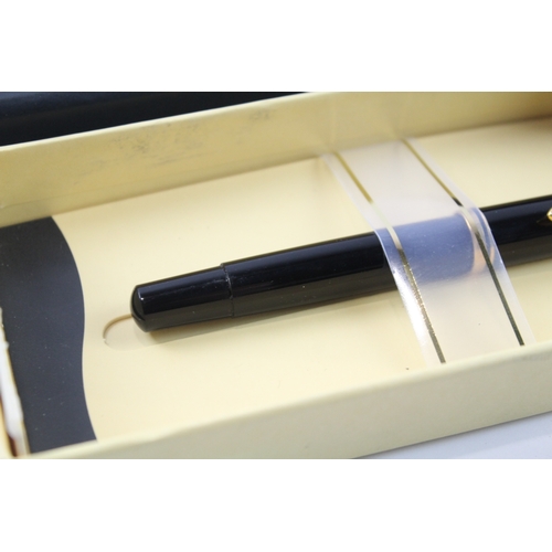 499 - Pelikan M200 Black Cased Fountain Pen w/ M Gold Plate Nib WRITING Boxed