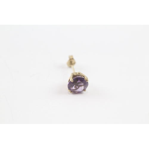 76 - 9ct gold amethyst stud earrings (1.8g)