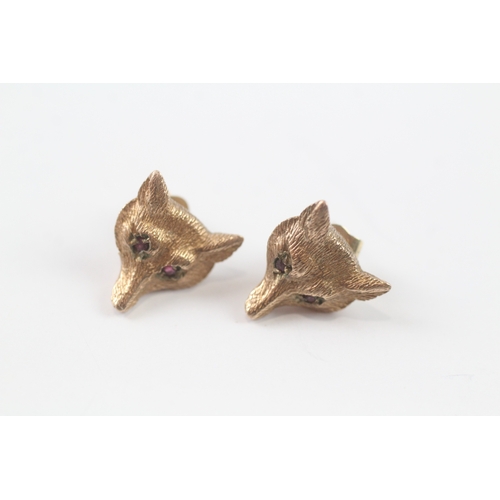 80 - 9ct rose gold fox stud earrings w/ ruby eyes (4.1g)