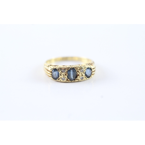 89 - 18ct gold sapphire & diamond boat ring (4.9g) Size N