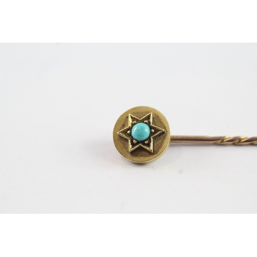 118 - 15ct gold Victorian turquoise star set tie pin with a 9ct gold pin (2.5g)