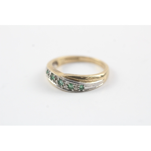 141 - 9ct gold emerald & diamond split metal dress ring (3.4g) Size P 1/2