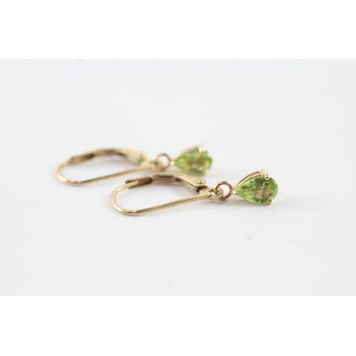 15 - 14ct gold pear cut peridot drop earrings (1.3g)