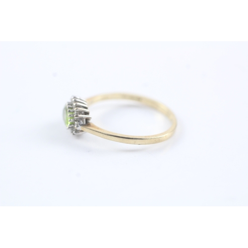 152 - 9ct gold peridot & diamond cluster ring (1.9g) Size P