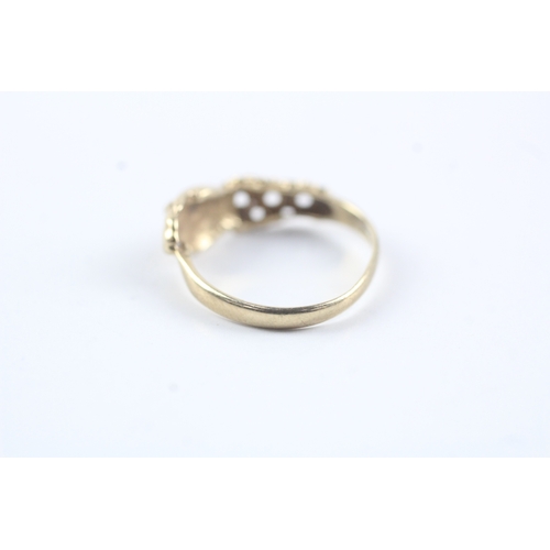 153 - 9ct gold diamond cladagh ring (1.8g) Size N