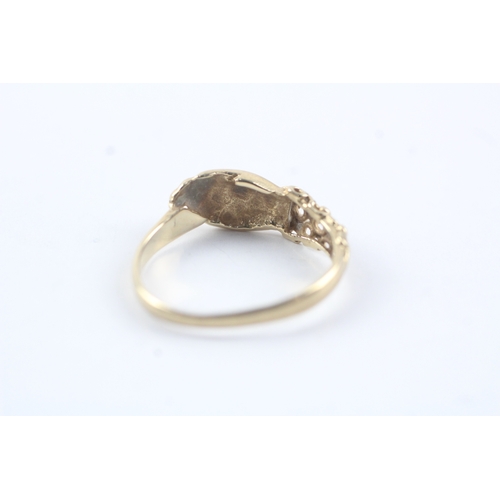 153 - 9ct gold diamond cladagh ring (1.8g) Size N