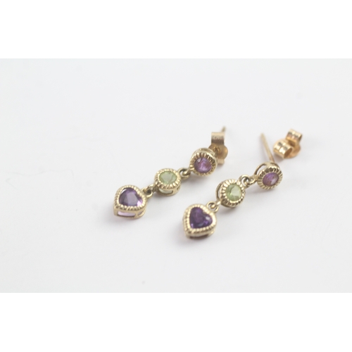 154 - 9ct gold amethyst & peridot drop earrings (1g)