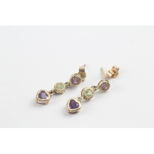 154 - 9ct gold amethyst & peridot drop earrings (1g)