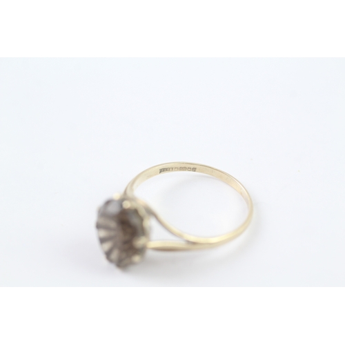 17 - 9ct gold smoky quartz cocktail ring (2.4g) Size Q