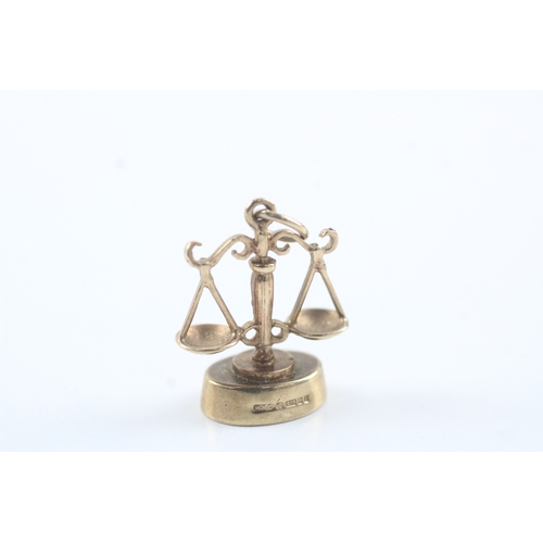 178 - 9ct gold scales of justice charm (2.1g)