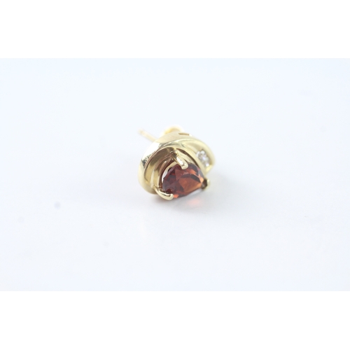 190 - 14ct gold garnet & diamond earrings (2.9g)