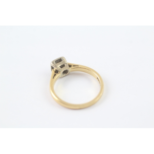 24 - 18ct gold vintage star set diamond solitaire ring (3.3g) Size K 1/2