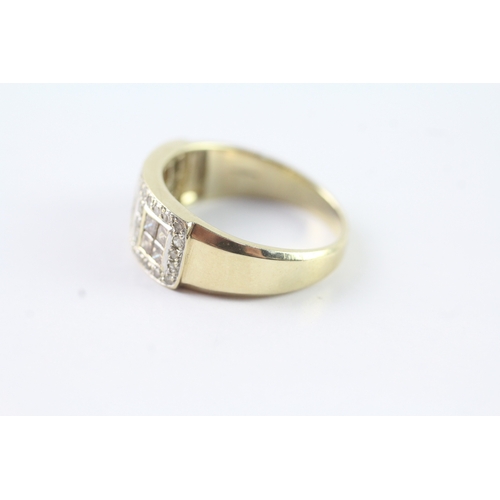 243 - 9ct gold ring with white and champagne diamonds (4.3g) Size P