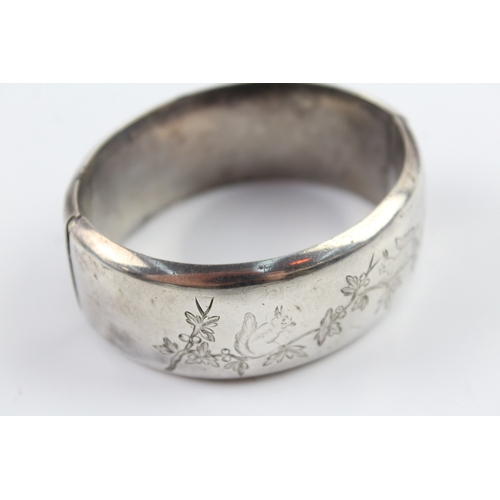 252 - Victorian Sterling Silver Bangle w/ Aesthetic Squirrel Design 36g