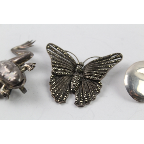 262 - Collection of Sterling Silver Animal Brooches inc. Marcasite, Frogs, Cat x 5 40g