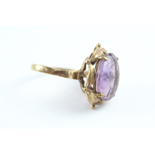 30 - 9ct gold amethyst cocktail ring (3.6g) - as seen - misshapen Size J 1/2