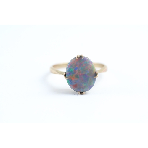 33 - 9ct gold opal doublet ring (1.7g) Size L 1/2