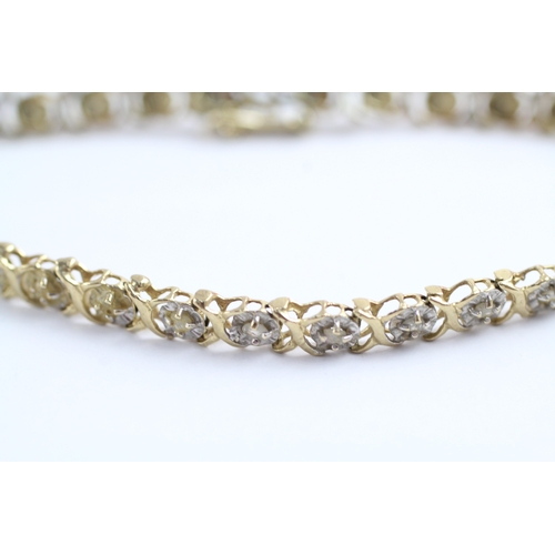 40 - 9ct gold diamond bracelet (5.5g)