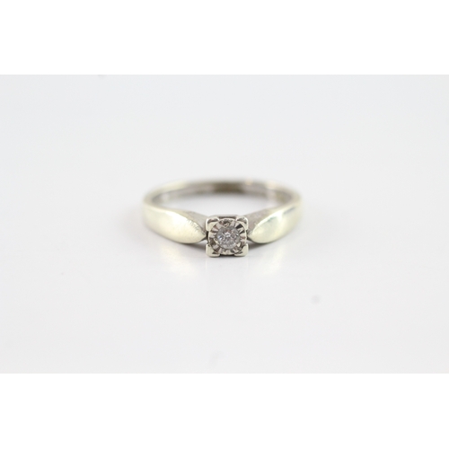 41 - 9ct gold diamond solitaire ring (2.5g) Size K