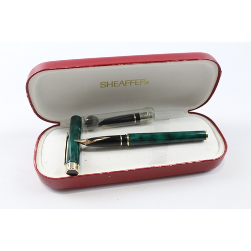 499 - Vintage Sheaffer Targa Green Lacquer Fountain Pen 14ct Gold Nib WRITING Boxed