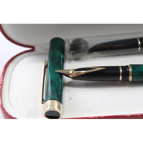 499 - Vintage Sheaffer Targa Green Lacquer Fountain Pen 14ct Gold Nib WRITING Boxed