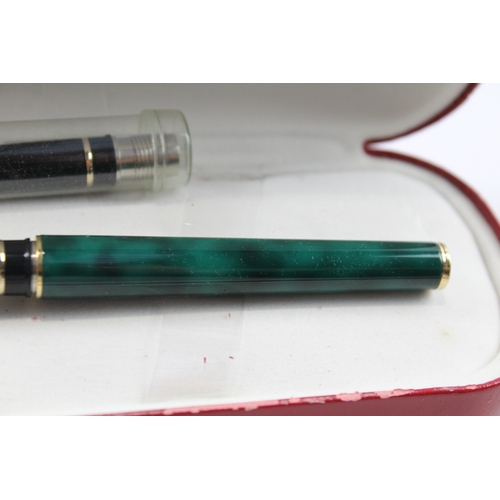 499 - Vintage Sheaffer Targa Green Lacquer Fountain Pen 14ct Gold Nib WRITING Boxed